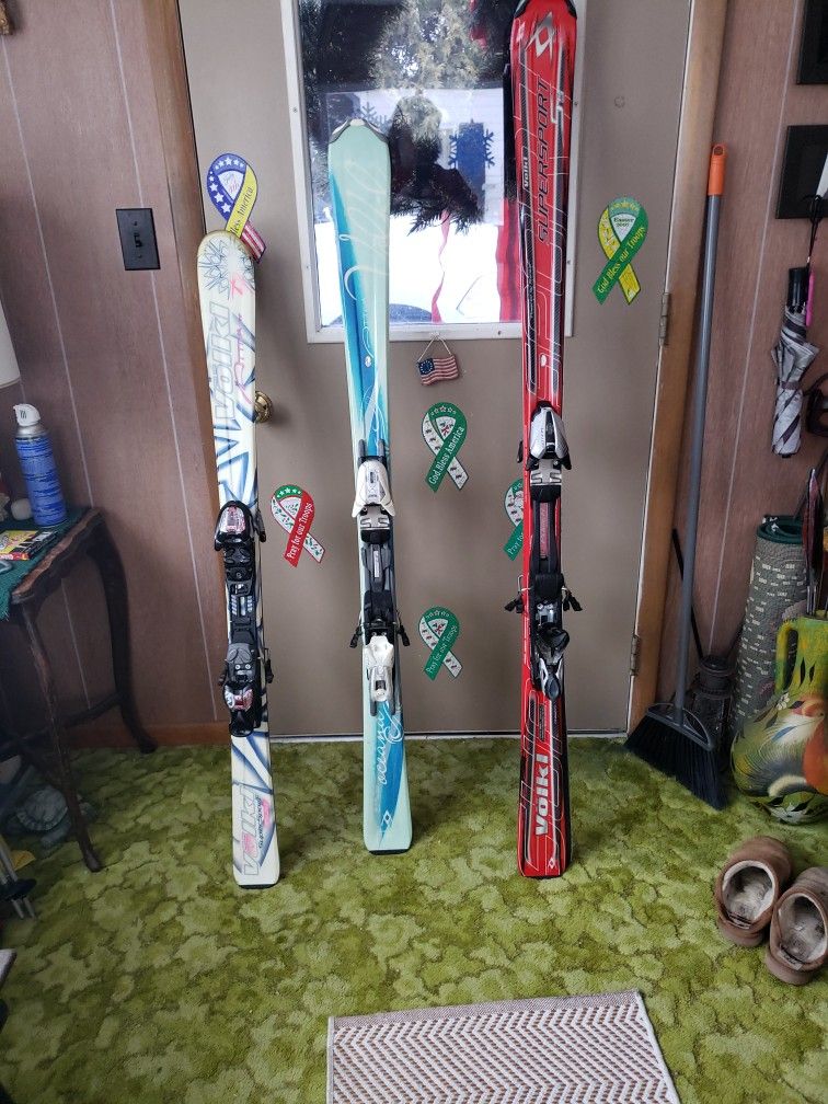 Skis Priced Per Pair