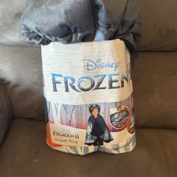 Disney Frozen II Olaf Snuggle Wrap 