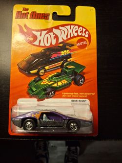 Hot Wheels "The Hot Ones" Side Kick (2011)
