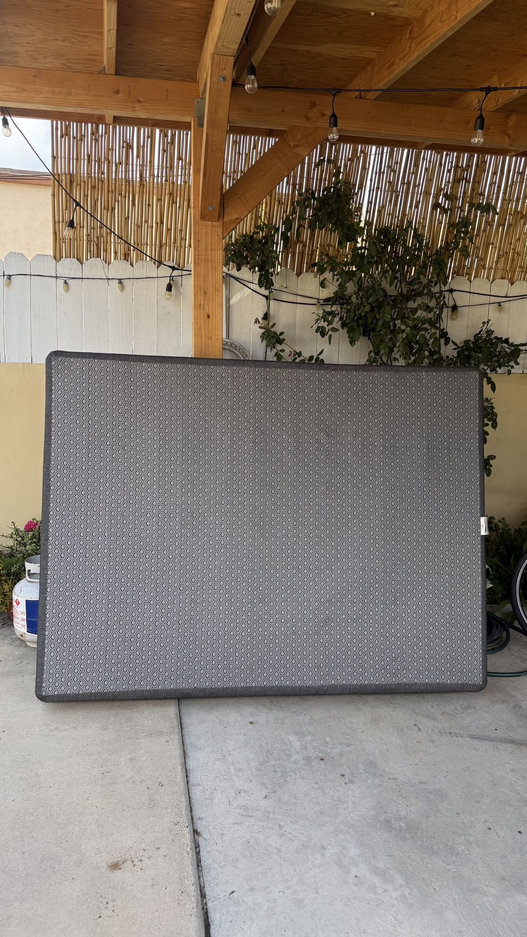 Bed Box spring Queen