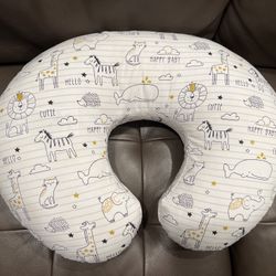 Boppy Nursing Pillow Animal print
