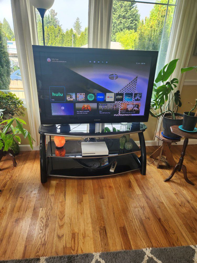 48inch Samsung TV and Stand