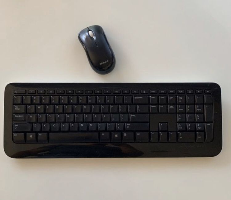 Microsoft wireless keyboard 800 + mouse
