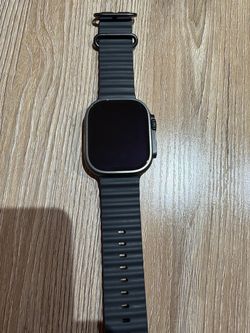 Apple Watch Ultra 2 w/Black Ocean Band