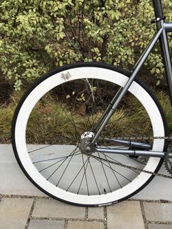 Single Speed (Fixie) w/ Velocity B43 Deep V Wheels for Sale Single Speed (Fixie) w/ Velocity B43 Deep V Wheels for Sale