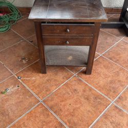 Wood End Table With Drawer 