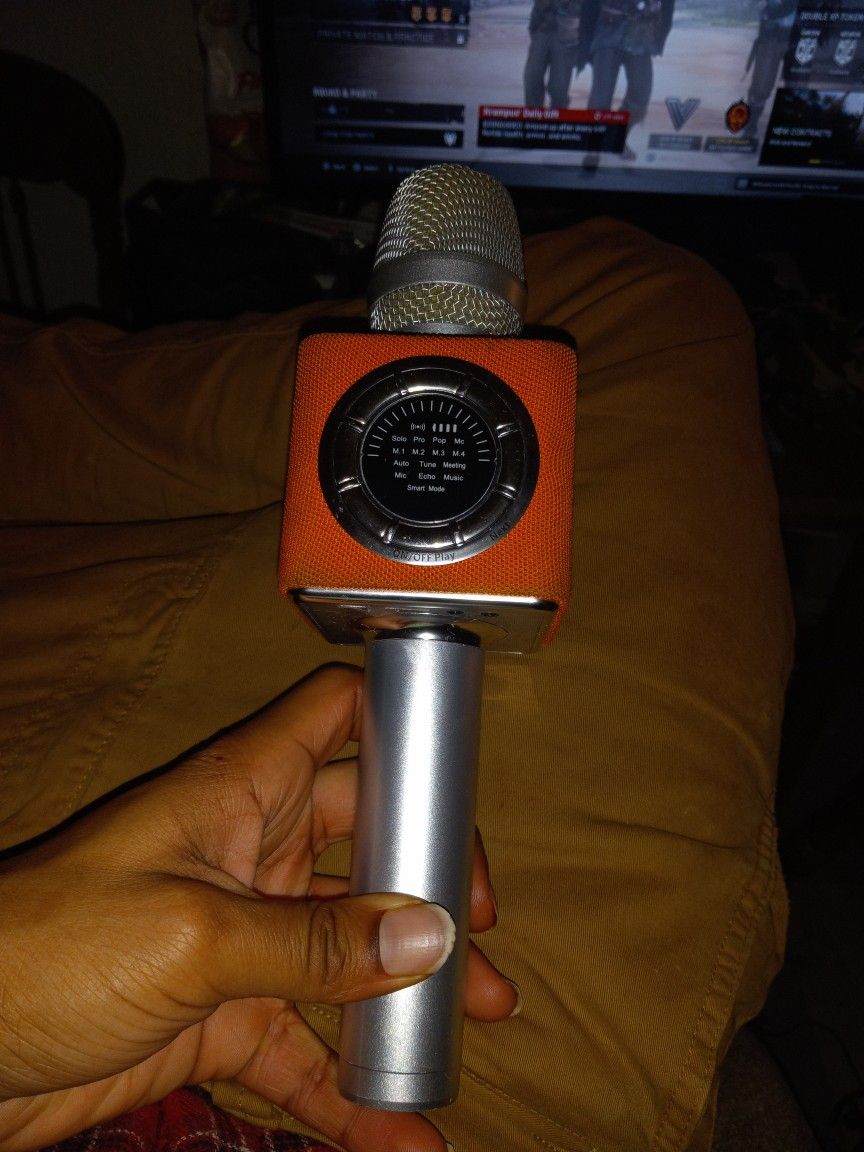 Wireless Karaoke Mic