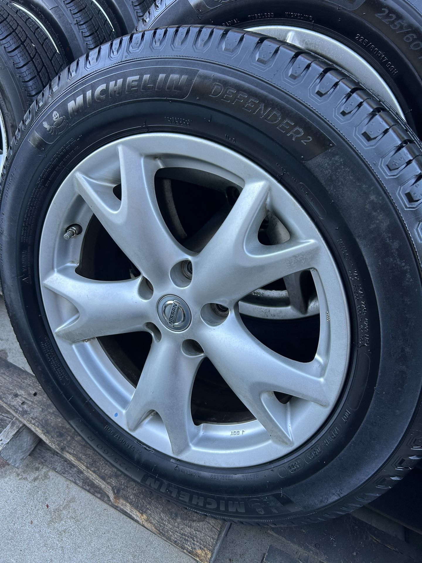 4- MICHELIN RADIAL DEFENDER