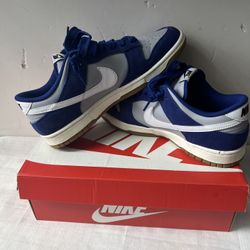 Nike Dunk Low Retro Blue Gum Sneaker Size 10 1/2 #4751