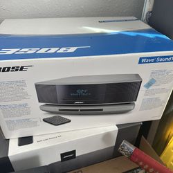 Bose Wave Sound touch Almost New In Box