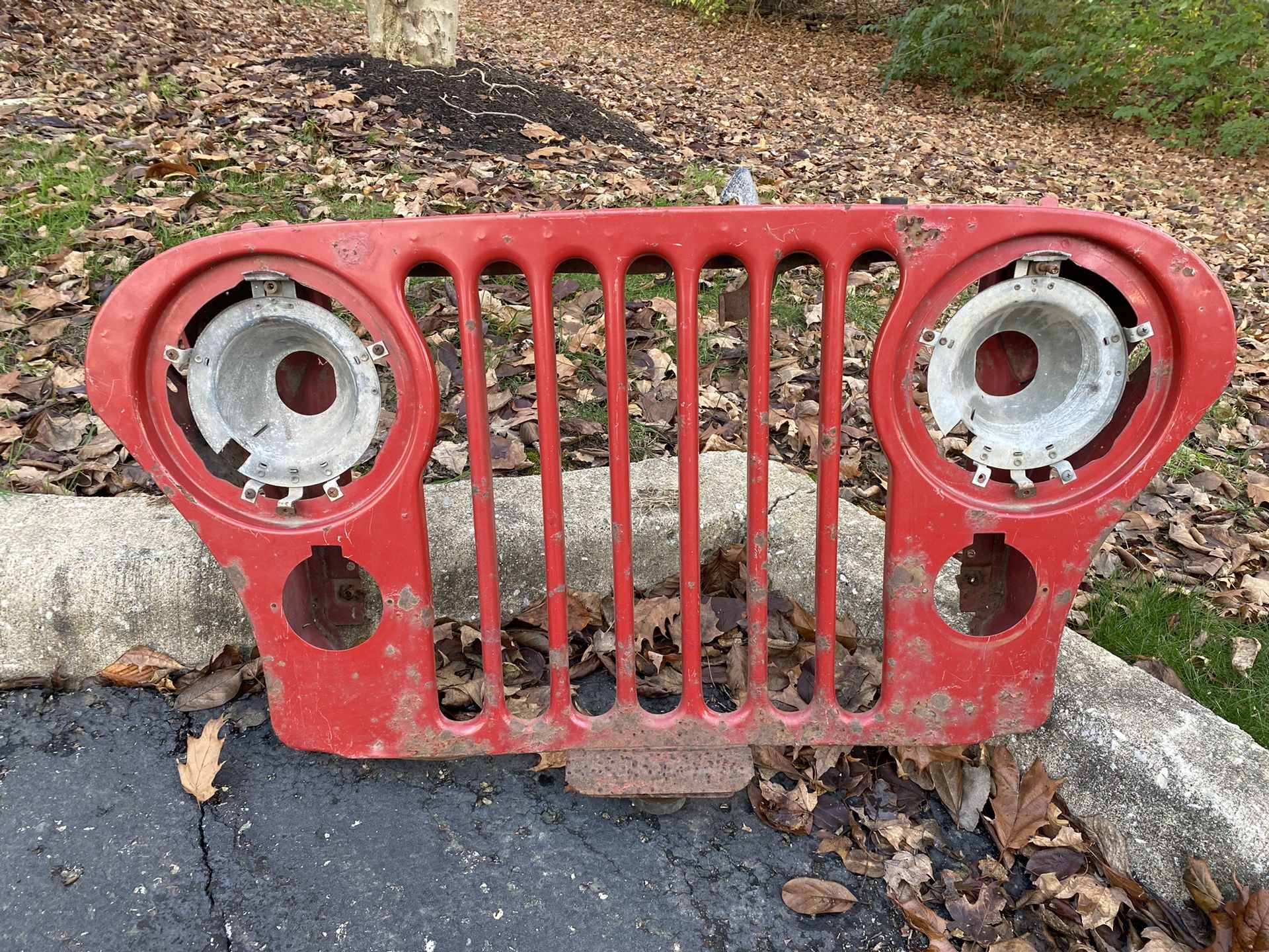 1970’s CJ FRONT GRILL