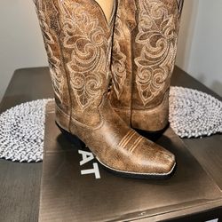 Ariat round up Square Toe Boot