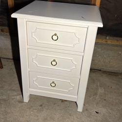 Nightstand 