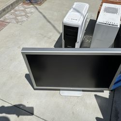 3 Computers + Apple 30” Monitor