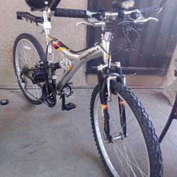 Nice Bike rage Bmx Maximum Performance TIRES Size 26 FRAME SIZE MEDIUM 