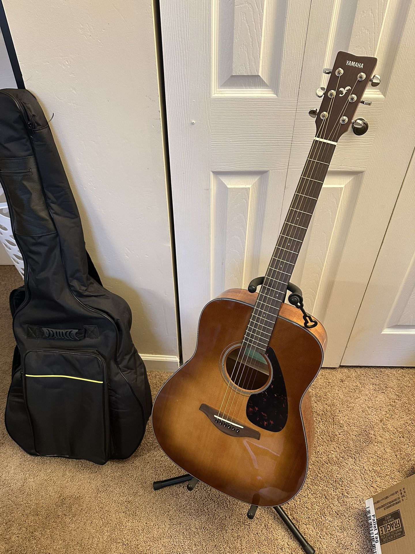 Yamaha FG800 Folk Acoustic Guitar