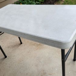 Desk/Foldable Play Table