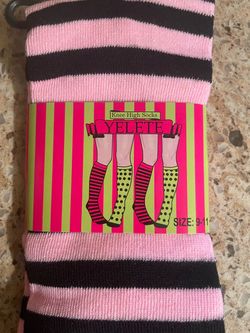 ( Yelete ).  Socks