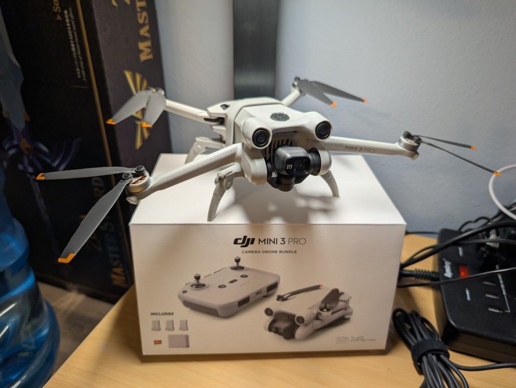 DJI Mini 3 Pro Camera Drone Fly More Kit