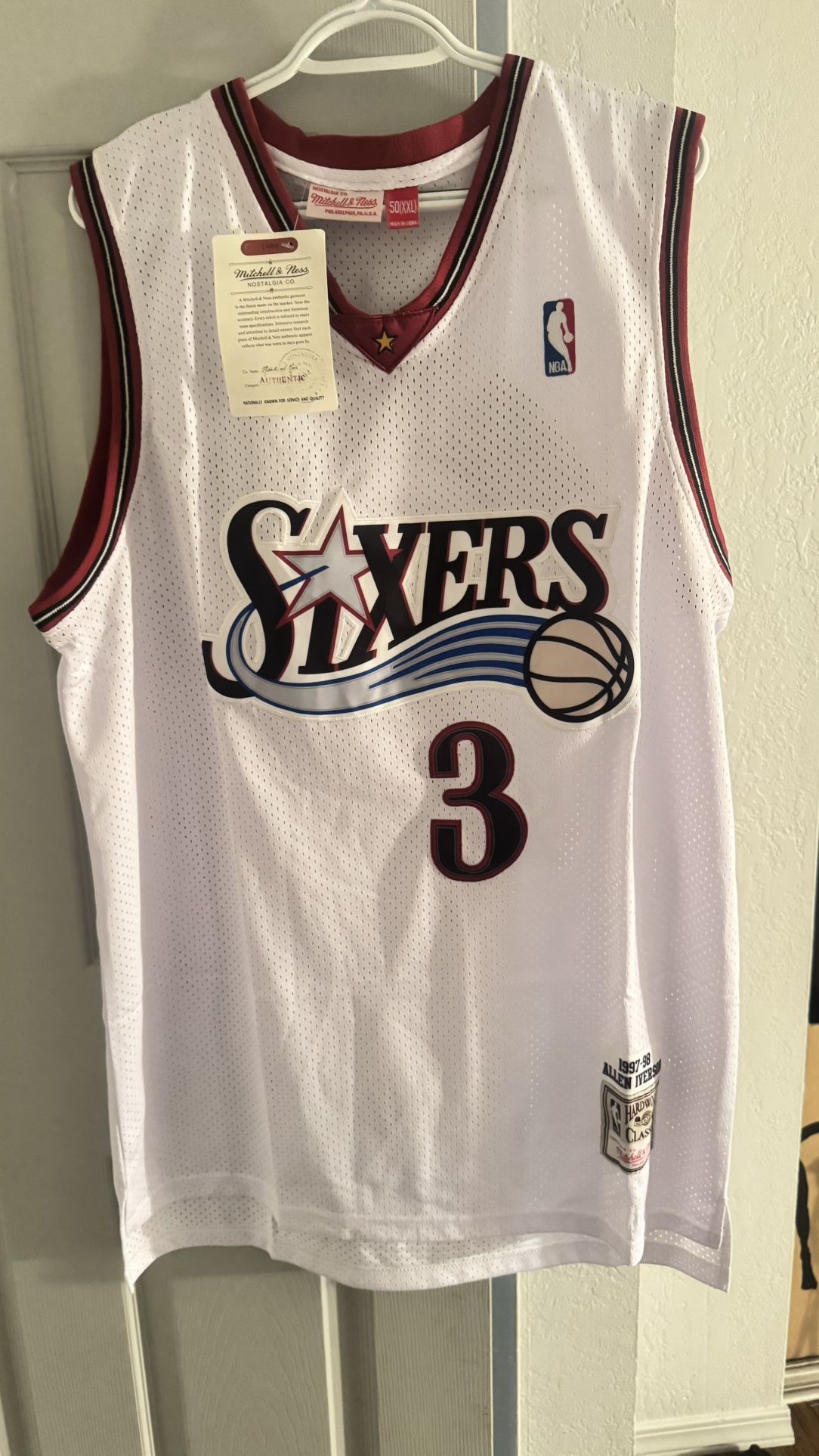 Allen Iverson #3 Philadelphia 76ers Jersey – Mitchell & Ness Hardwood Classics – Size 50 (XXL) – New With Tags