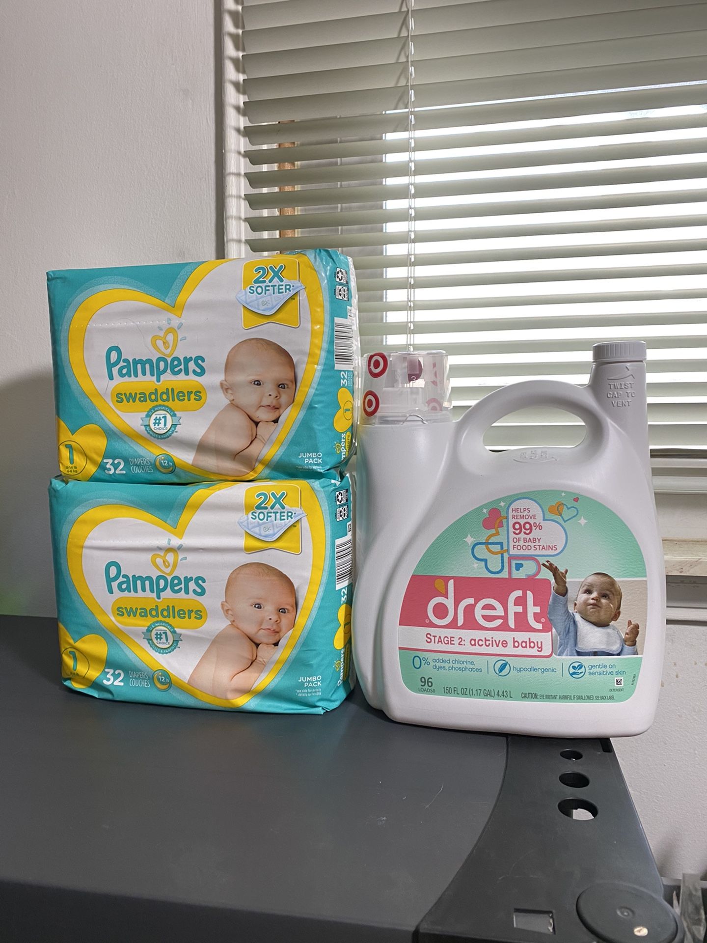 Bundle Dreft 150oz and 2 Pampers diapers ( sizes: size 1 or 4 or 6)