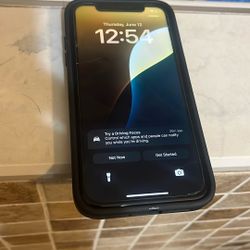 iPhone 11 (RED)Unlocked And Very Good Condition