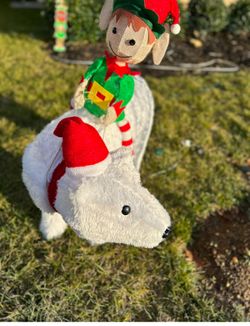 Haute Outdoor Christmas Display
