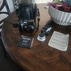 Olympus Camedia C-4040 Zoom Digital Camera