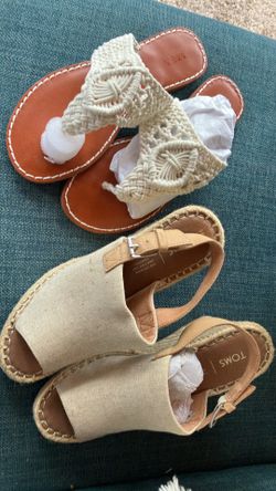Woman’s  sandles 8.5