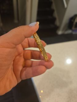 Costume Jewelry Bracelet