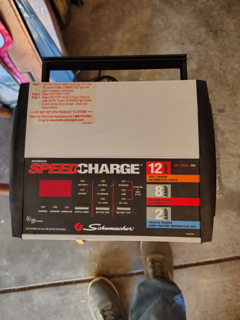 Portable Battery Charger/Tender