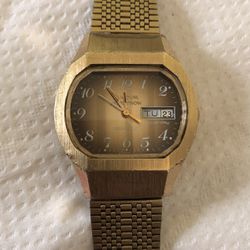 Vintage Bulova Accutron From The 70s Working Perfect Keeping Real Good Time Gold Plated Swiss Made 
