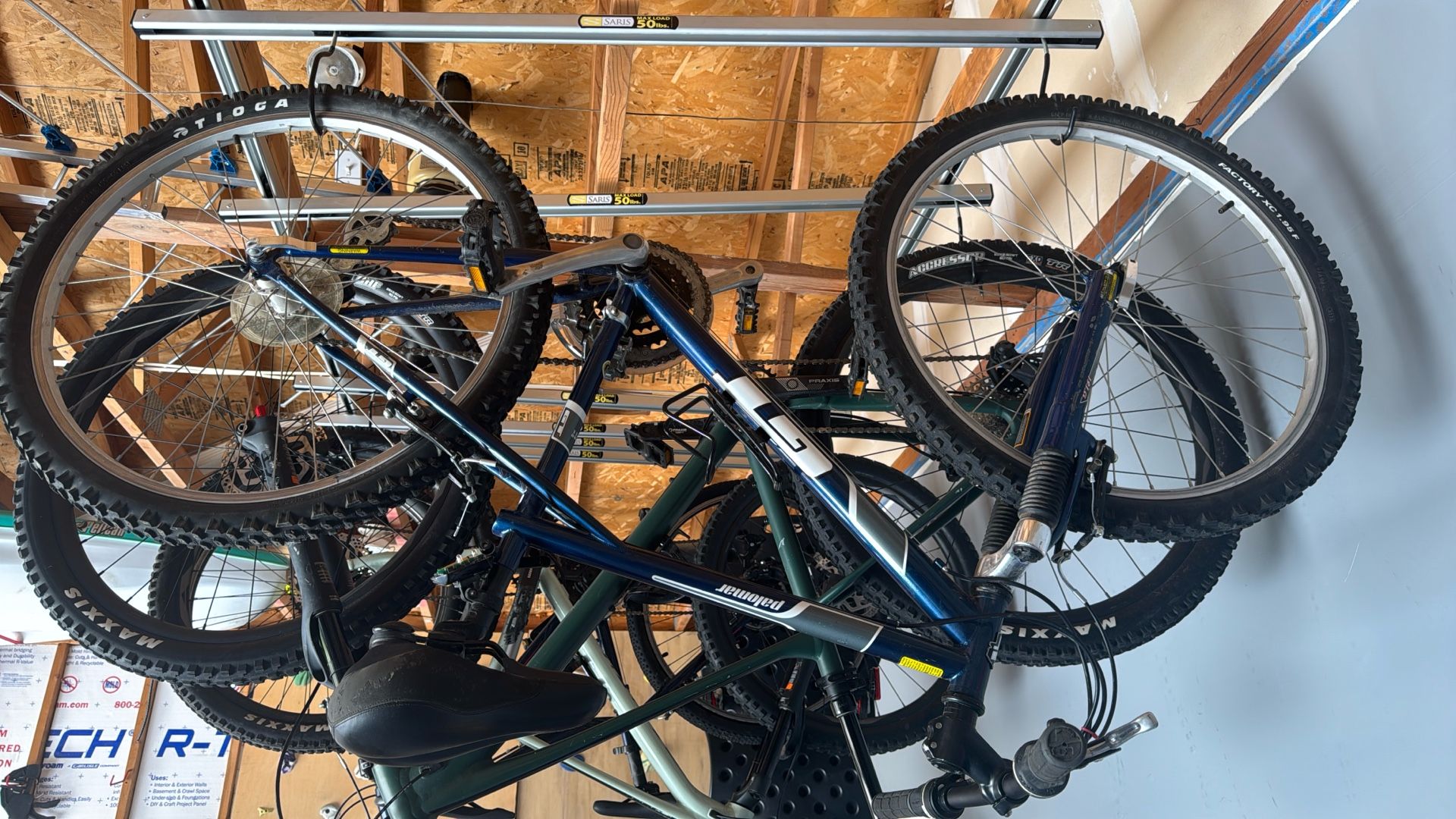 GT Mountain Bike