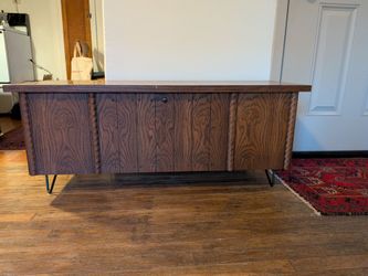 Lane Vintage Cedar Wood Chest with legs