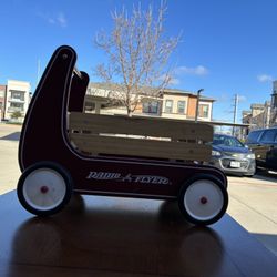 Radio Flyer Wooden Wagon – Classic Red