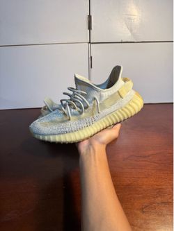 Yeezy 350 V2 Light