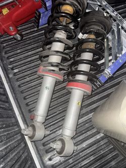 Ford F150 Rancho Quick Lift Struts