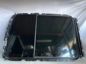 2018 - 2024 BMW X3 G01 SUNROOF WINDOW GLASS W/ TRACK FRAME & SUNSHADE