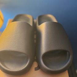 (NEW) Adidas Yeezy Slide Dark Onyx