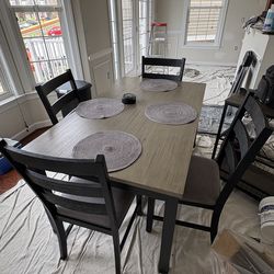 Dinner table set