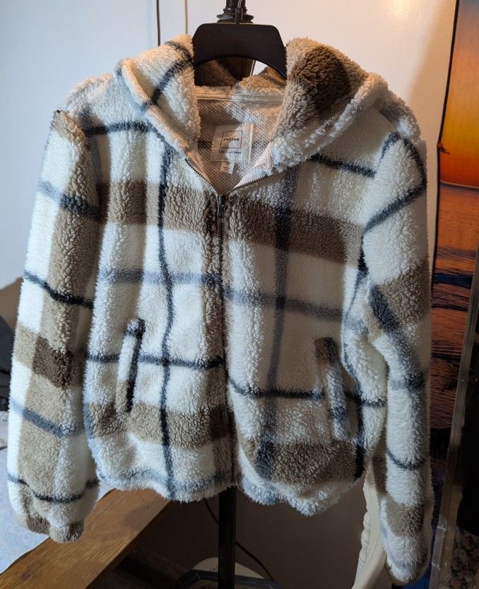 Woman's Reflex Sherpa Plaid Jacket Size M