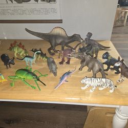 16 Plastic Animals 10 Are SCHLIECH