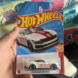 Hotwheels Mustang Dark Horse 🐎 