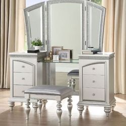 Brand New Platinum Vanity with Sparkling Rhinstones