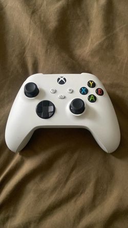 Xbox Wireless Controller Robot White$30