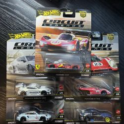 Hot Wheels Circuit Legends 