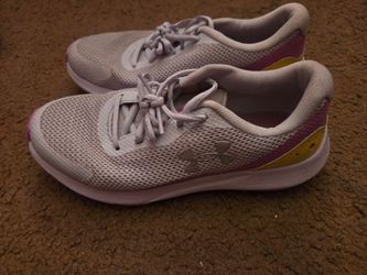 Under armour like New Size 7