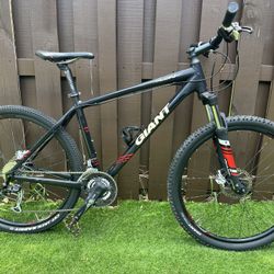 Giant Talon 3 Mountain Bike 