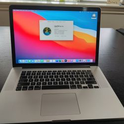 Apple Macbook pro 15" 2015 2.5ghz I7  Very Chean