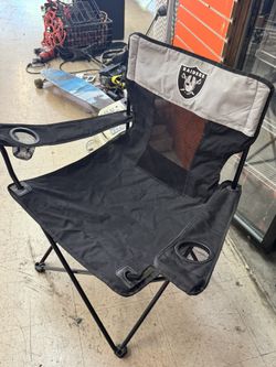 Raider tailgate chair